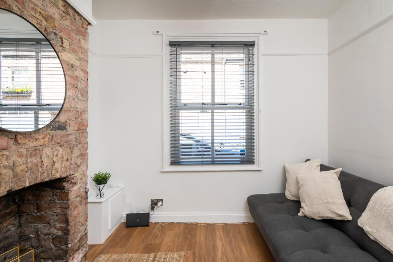 Stylish, Centrally Located Terrace - Pass The Key York Ngoại thất bức ảnh